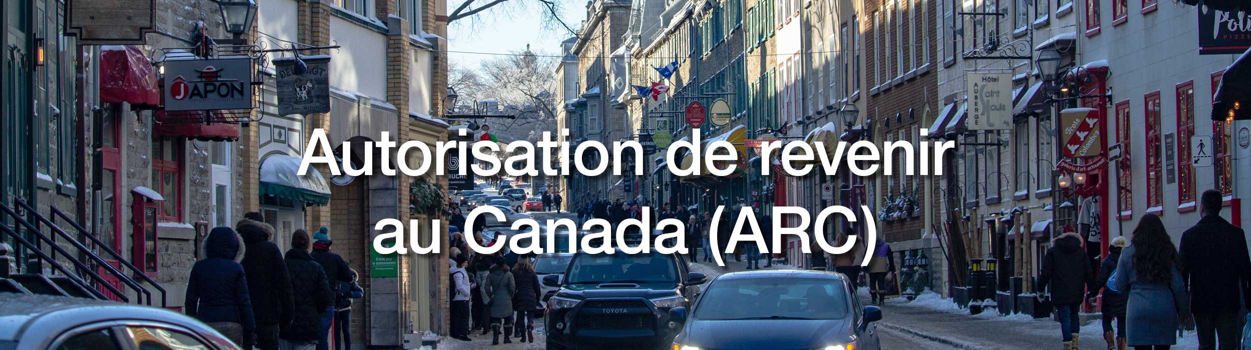 Une jolie rue de Montréal remplis de visiteurs étrangers qui aimeraient biens revenir au Canada.